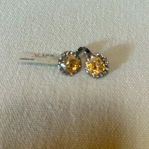 Beautiful Mariana Earings Large Stone NWT